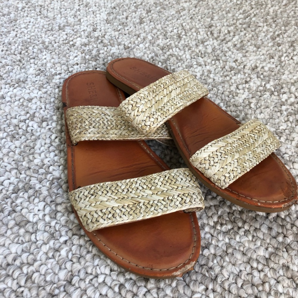 Summer sandals